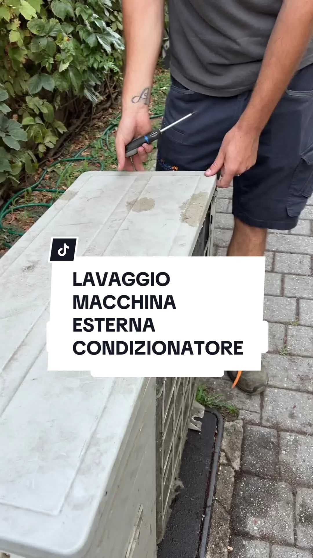 LAVAGGIO MACCHINA ESTERNA CONDIZIONATORE