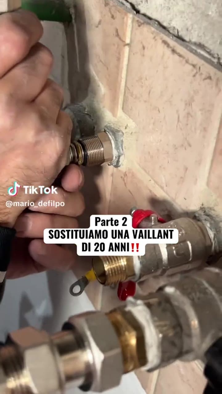 Parte 2 | SOSTITUIAMO UNA VAILLANT DI 20 ANNI‼️