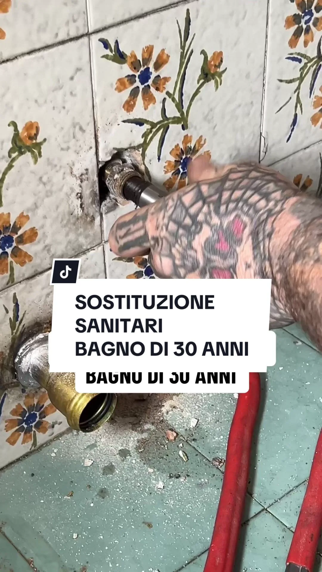 SOSTITUZIONE SANITARI BAGNO DI 30 ANNI