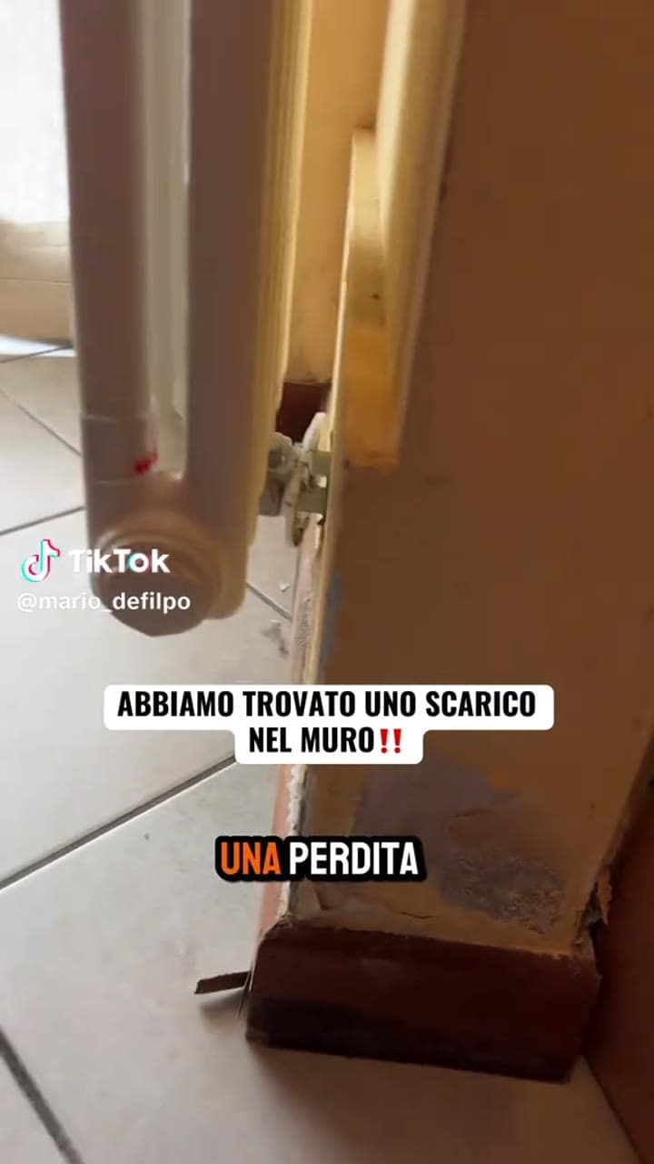 ABBIAMO TROVATO UNO SCARICO NEL MURO‼️