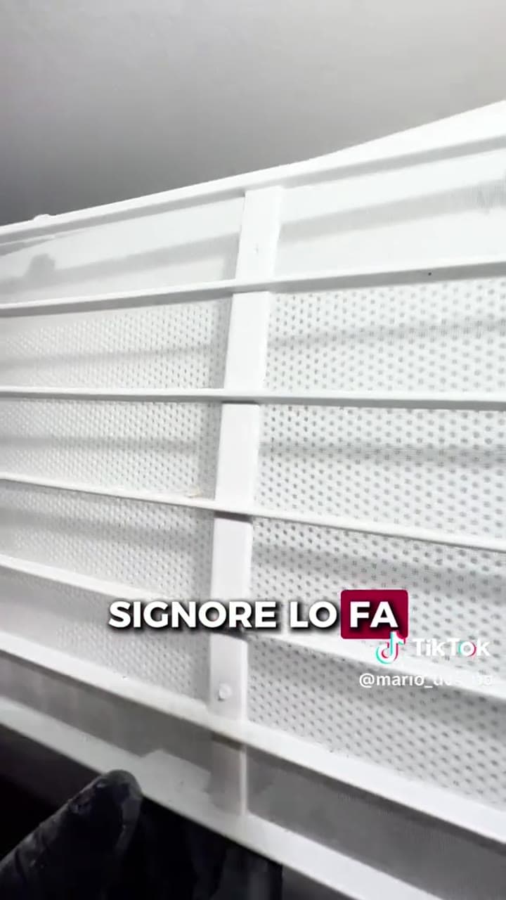 Ecco finalmente la Parte 2 del nostro intervento a Varese! 🚿 Passiamo all'azione: lavaggio profondo e sanificazione completa dell'unità interna. Rimuovere lo strato di polvere e batteri incrostati non è solo una questione di igiene, ma restituisce alla macchina la sua massima potenza di raffreddamento. Guardate la differenza: ora questo impianto trial è pronto ad affrontare l'estate garantendo aria pura e fresca al 100%. ✨ 📲 Vuoi questo risultato a casa tua? Contattaci per prenotare il tuo check-up prima che arrivi il caldo record!