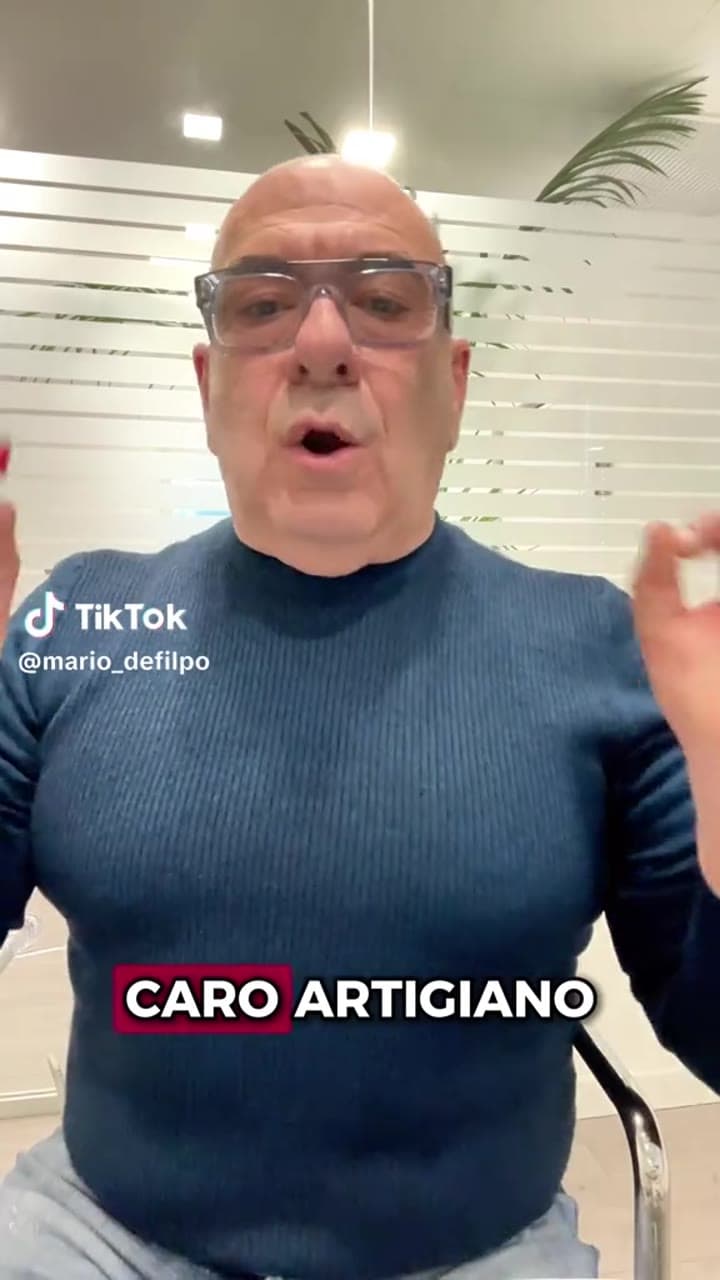 Il momento in cui l'acqua entra nella barca è il momento della verità. È lì che capisci chi sono i tuoi veri alleati. Non vederla come una perdita, ma come una pulizia necessaria per andare più veloce. 🛠️💼 Condividi questo video con un collega che non molla mai. 🤝