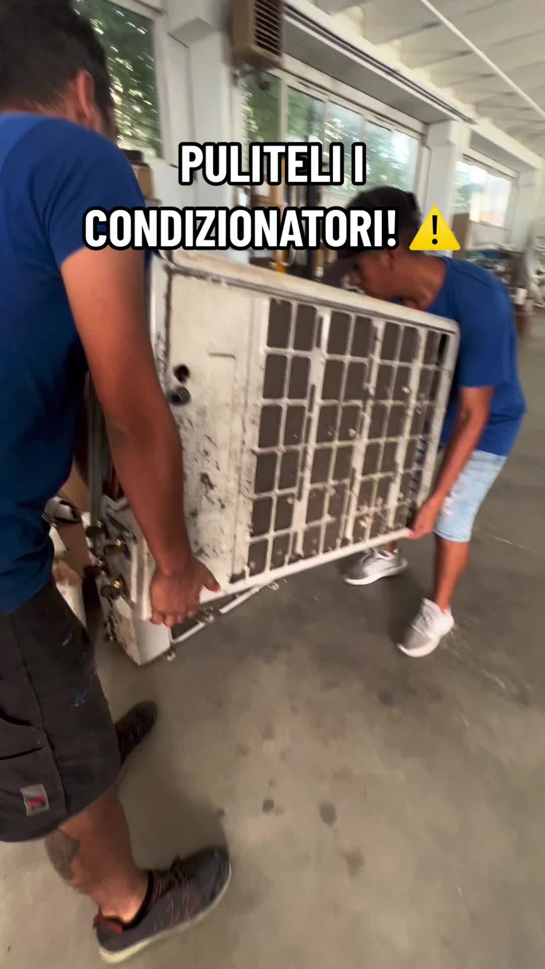 Ricordatevi la manutenzione del condizionatore! ⚠️