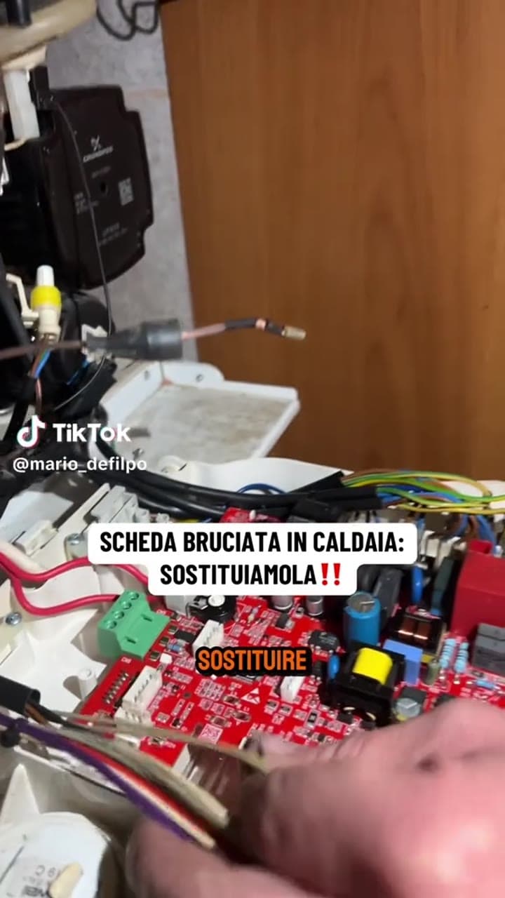 SCHEDA BRUCIATA IN CALDAIA: SOSTITUIAMOLA‼️