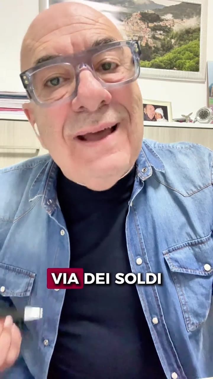 Sfatiamo un mito: il climatizzatore non è un'auto che va a benzina. Il gas refrigerante non si consuma mai! Se il tuo clima non raffredda, c'è una perdita. Caricarlo senza ripararlo è un danno per il portafogli e per l'ambiente. 🌍 Affidati sempre a tecnici certificati prima che arrivi il caldo torrido. 🛠️❄️